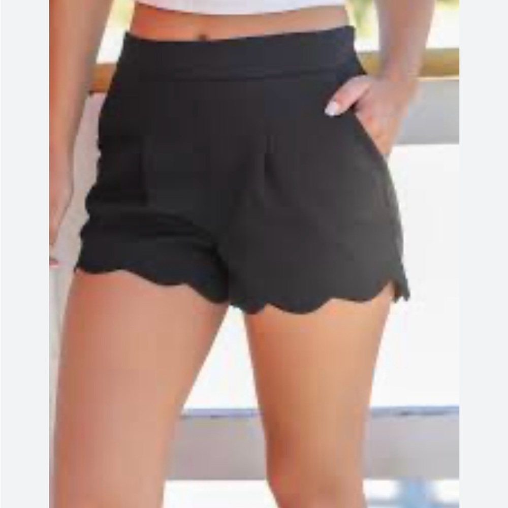 Mine Black High Waist Scalloped Shorts